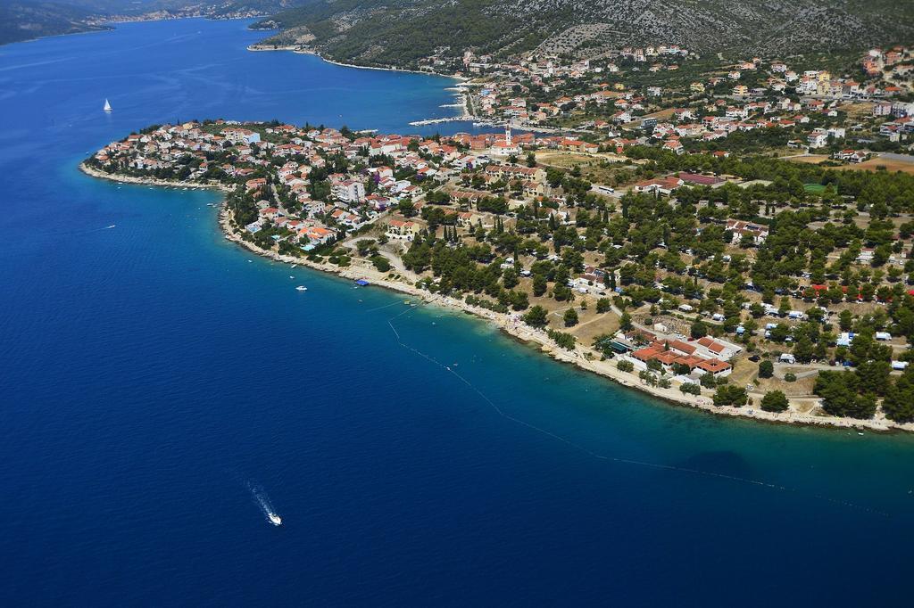 Happy Camp Mobile Homes In Camping Amadria Park Camping Trogir Seget Vranjica Kültér fotó