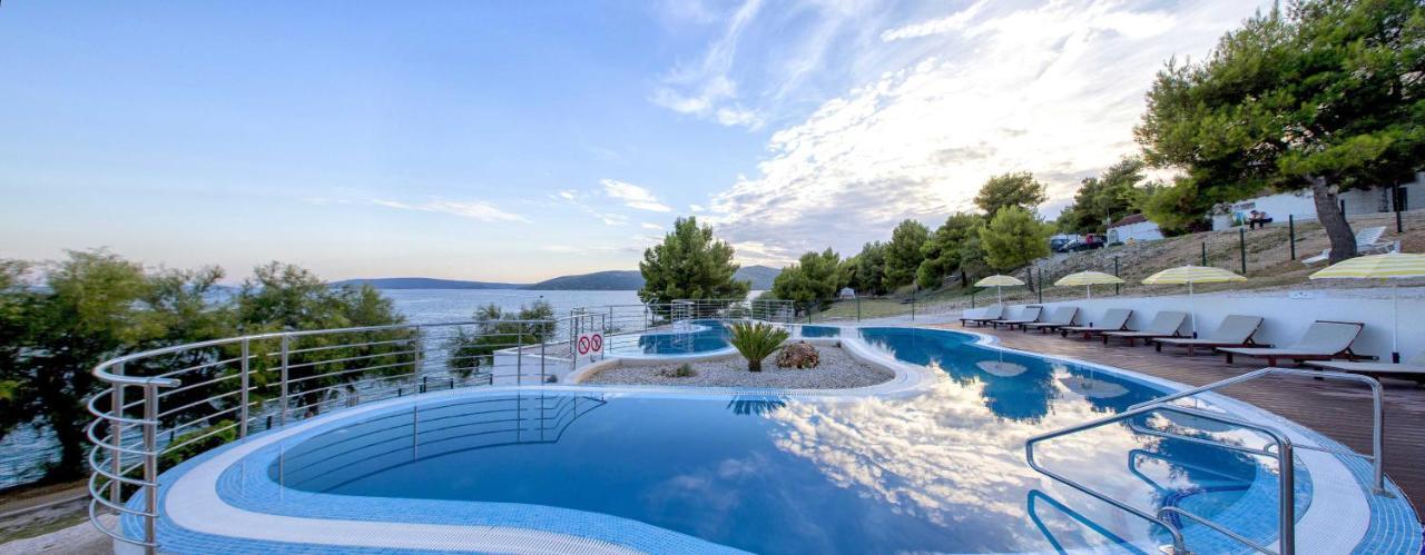 Happy Camp Mobile Homes In Camping Amadria Park Camping Trogir Seget Vranjica Kültér fotó